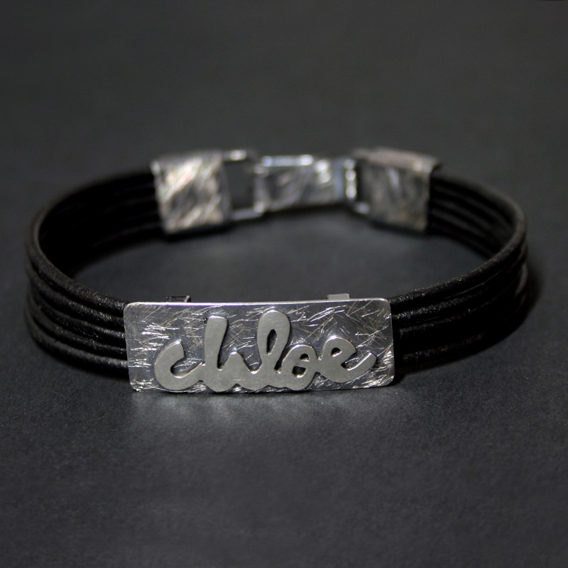 Name Bracelet Chloe Buy online jewelry at MeriTomasa